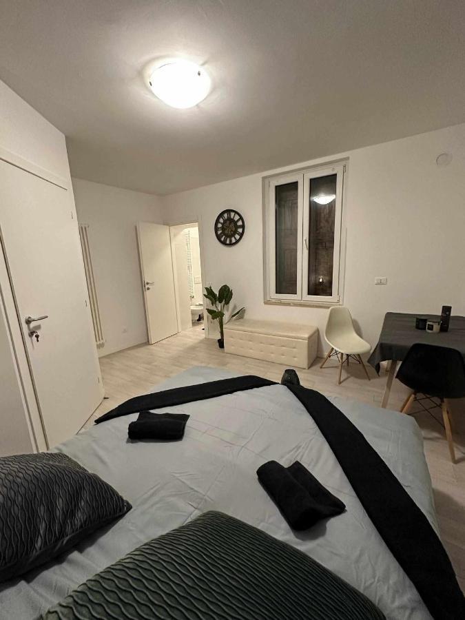 Destiny Home 3 Verona Borgo Roma Buitenkant foto