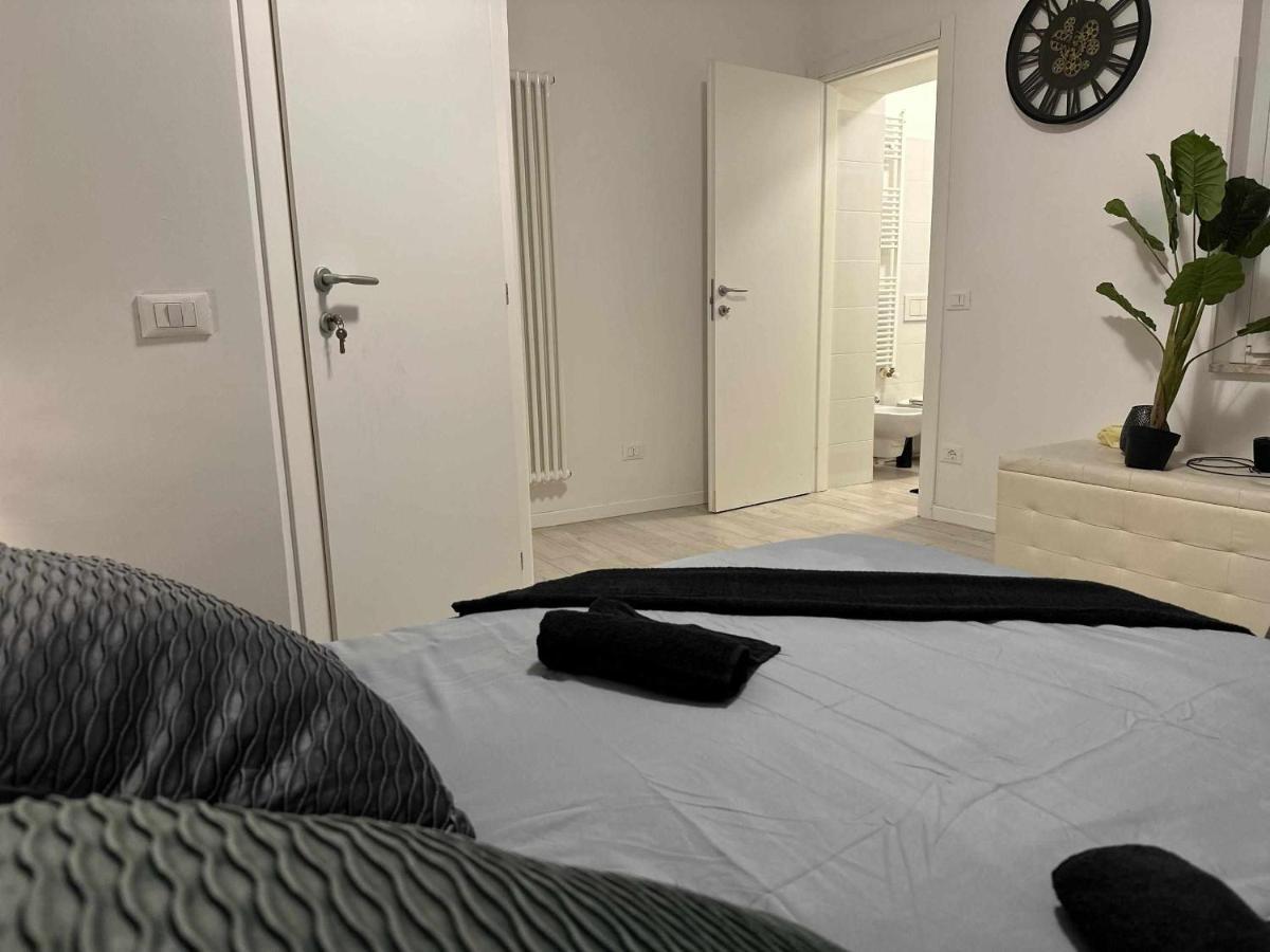 Destiny Home 3 Verona Borgo Roma Buitenkant foto