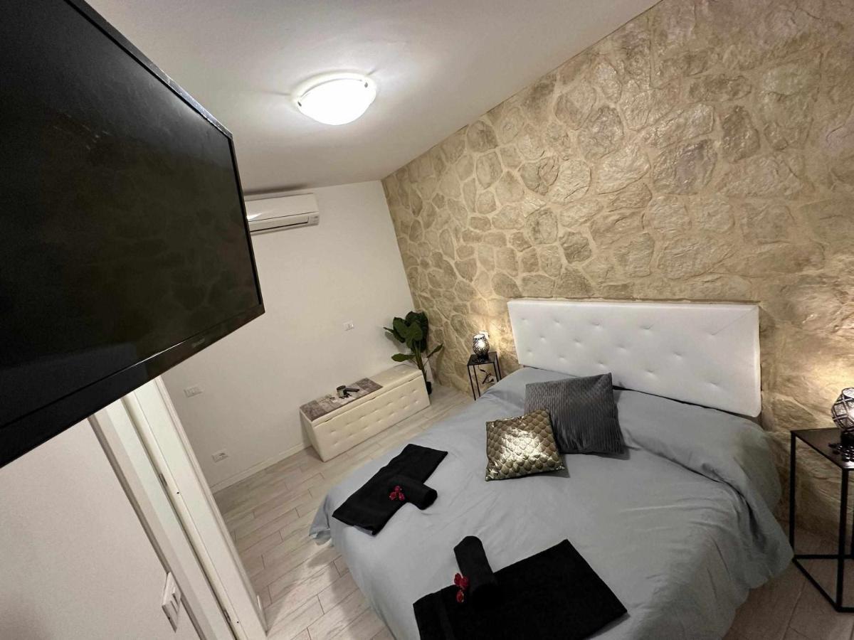 Destiny Home 3 Verona Borgo Roma Buitenkant foto